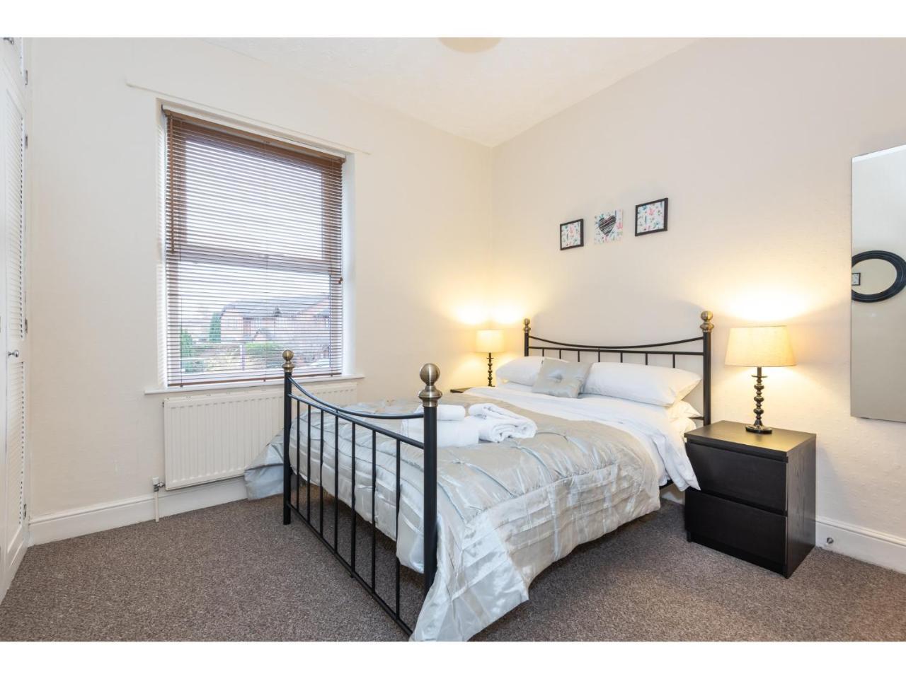 Beautiful 2 Bed With Free Parking - Pass The Keys Leilighet York Eksteriør bilde